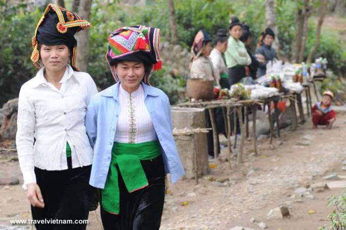Thai people in Dien Bien