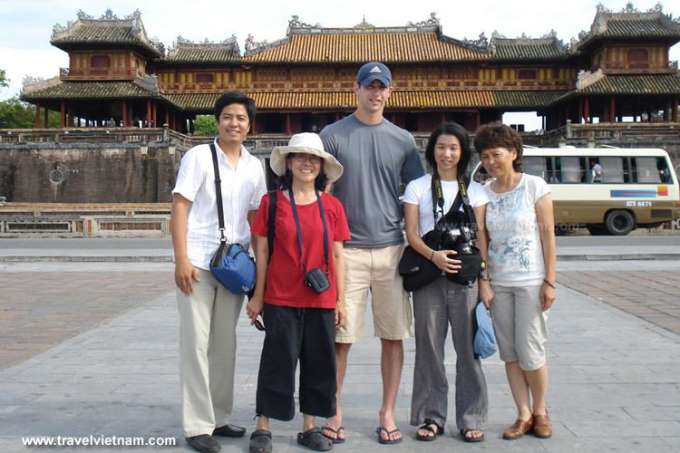 Foreign tourists visiting Imperial City