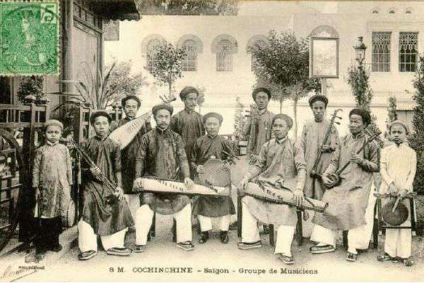 Group of musicians in the past