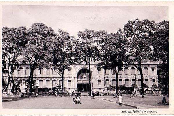 Post office of Saigon in the past