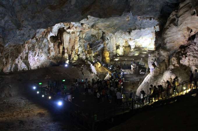 Sparkling Paradise Cave