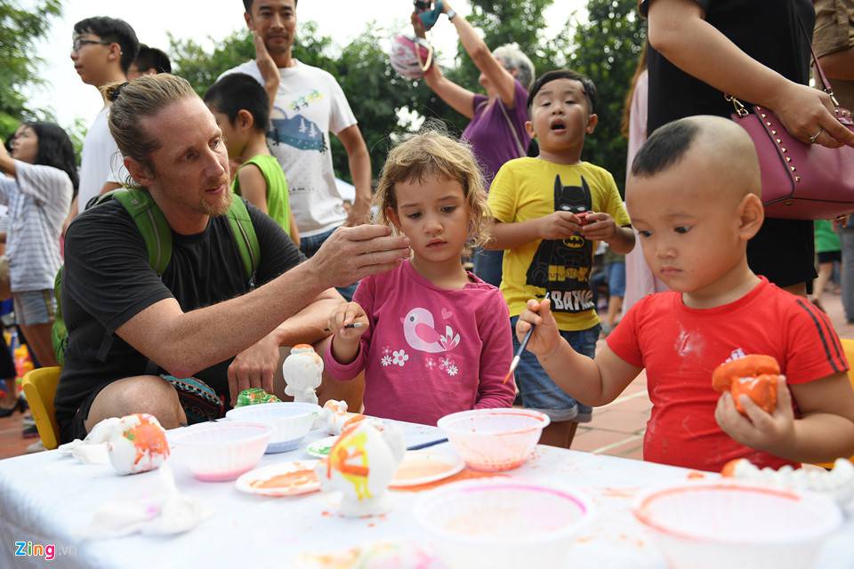 Traveling to Vietnam with kids (Photo credit: Zing.Vn)