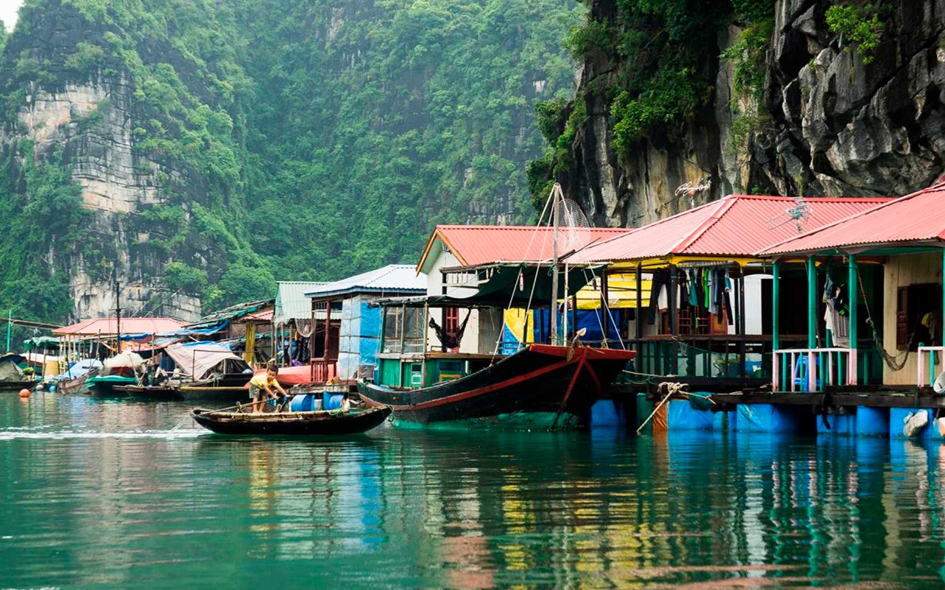 get best photos in halong cua van village