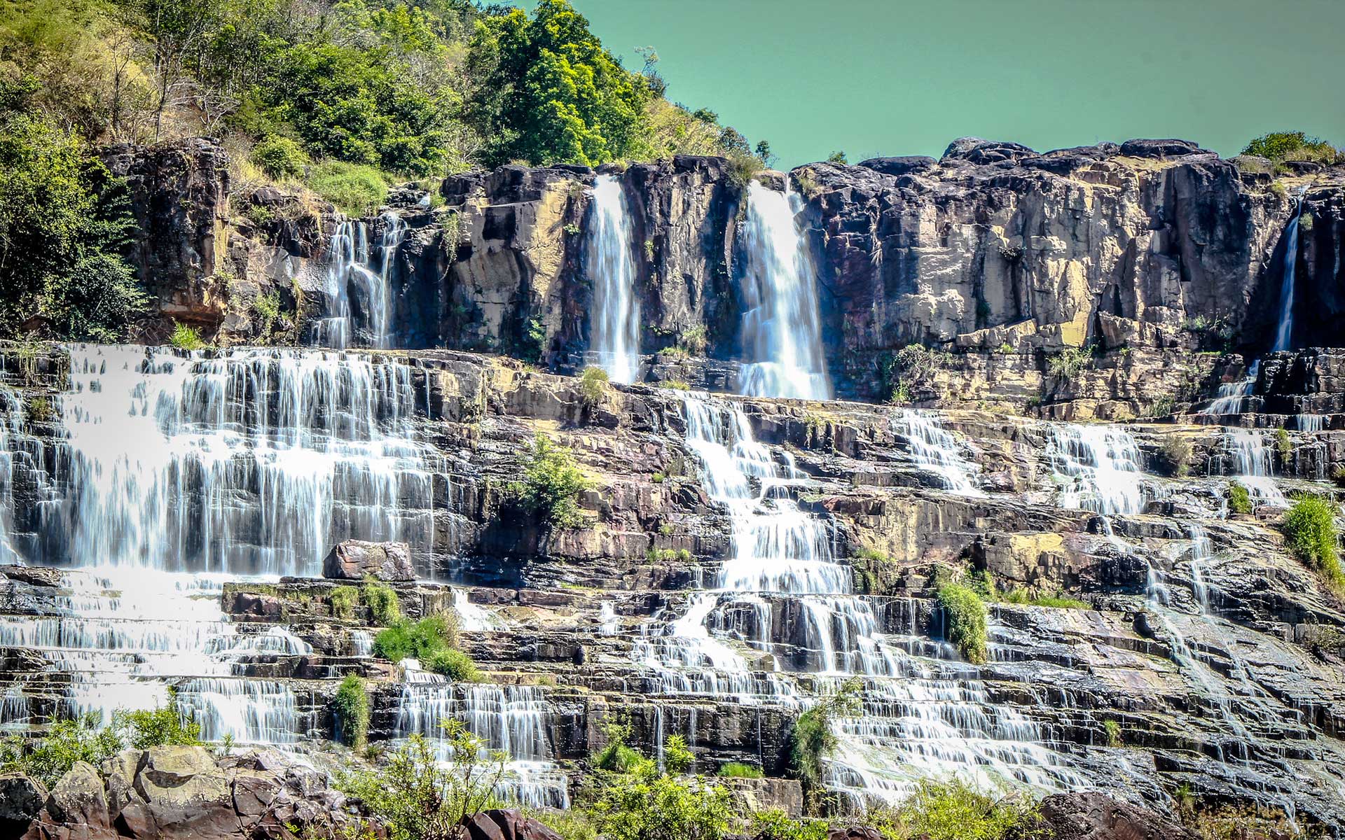 ponguor waterfall 04b99