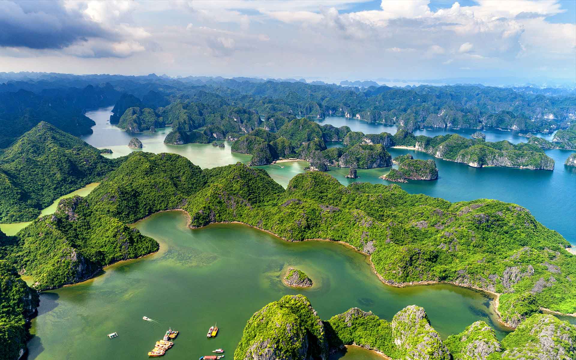 Halong Bay, Vietnam: overview, location and information