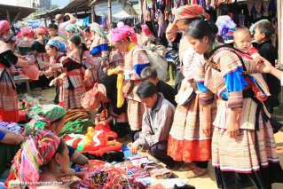 Genuine ethnic minority Bac Ha market