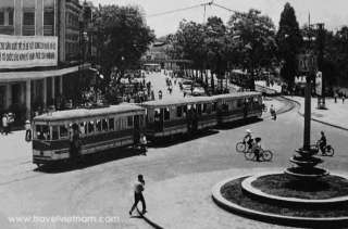 Tramcar at Dong Kinh Nghia Thuc square