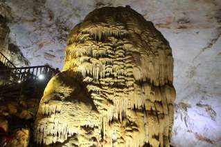 Amazing giant stalagmite in Paradise Cave