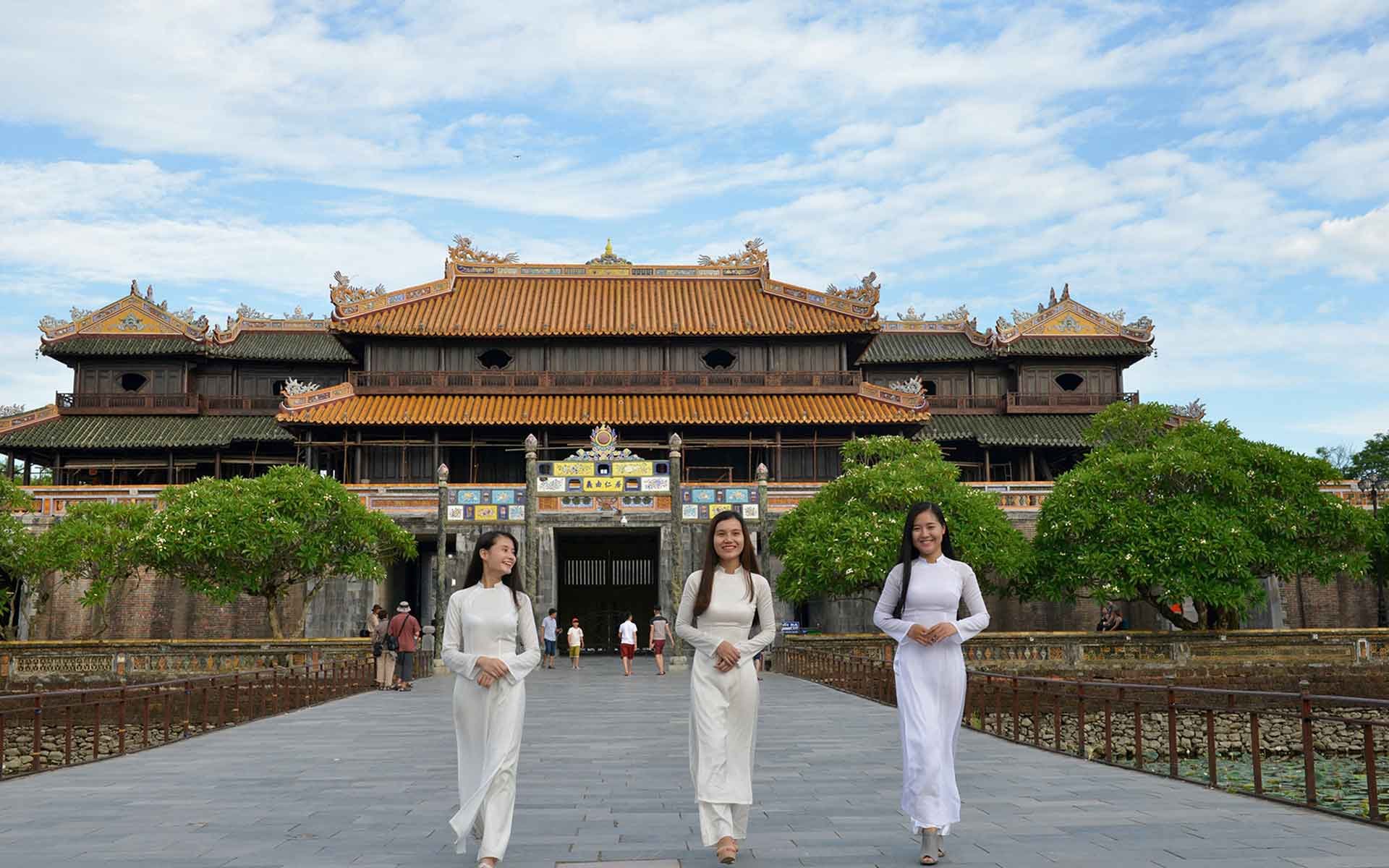 Overview of Vietnamese Culture 
