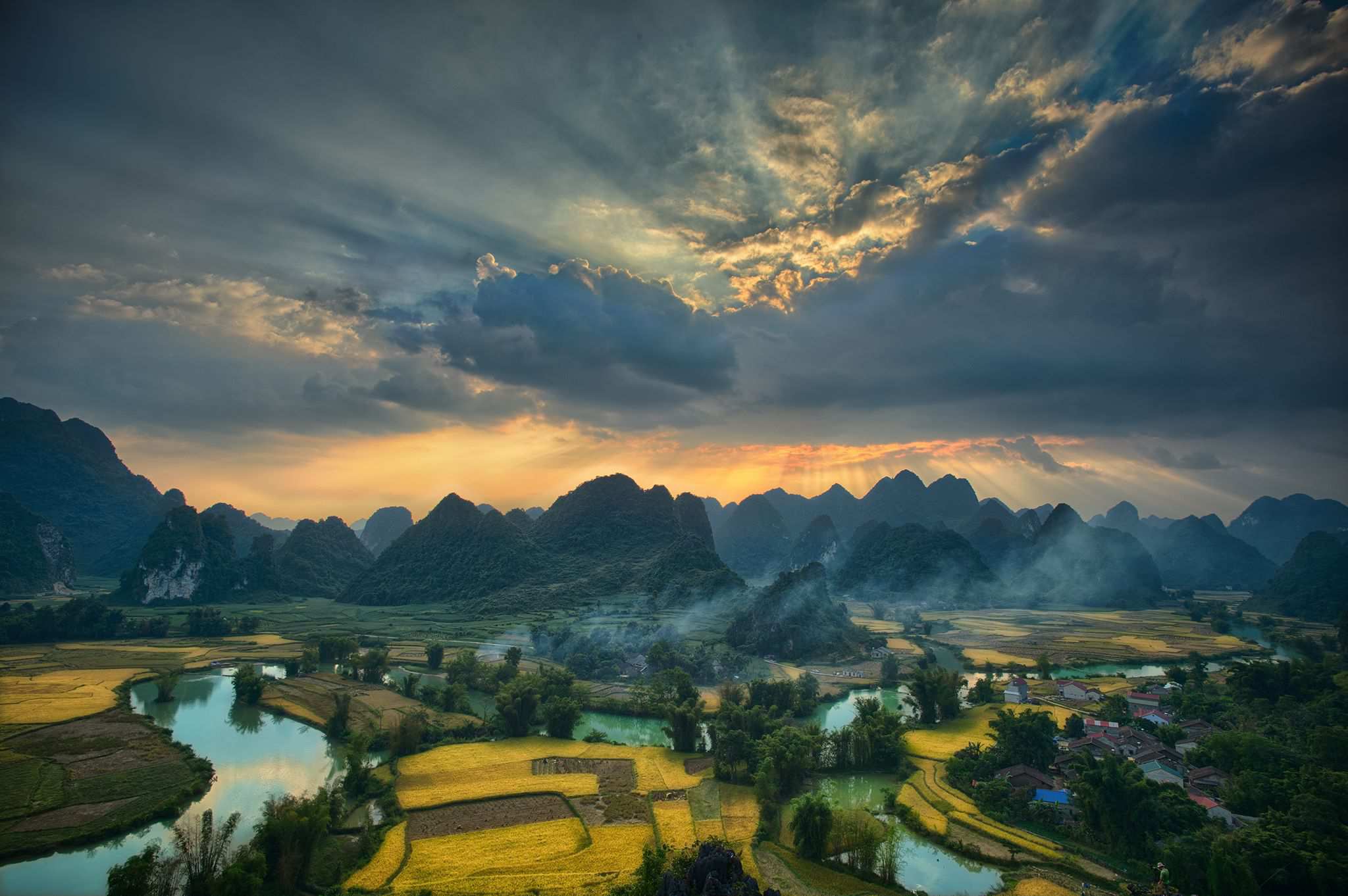See what is new in Cao Bang in October?