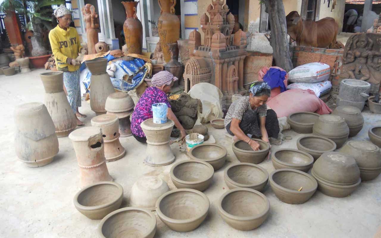 Bau Truc Pottery Village - the oldest extant pottery village in Vietnam