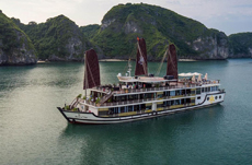 A boat cruise in Ha Long Bay, Vietnam